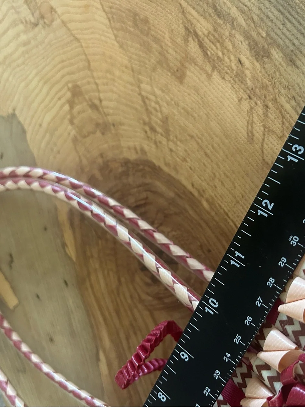 Handwoven Plastic Tote Bag Maroon Pink Checkered Market Beach Basket 13x5x9”Mint